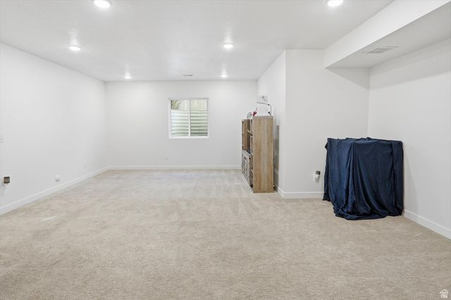 6149 W MOON VALLEY DR, South Jordan, UT 84009