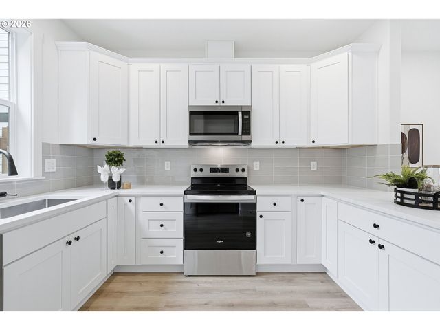 532 S TEXAS St, Portland, OR 97219