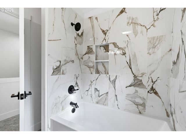 532 S TEXAS St, Portland, OR 97219