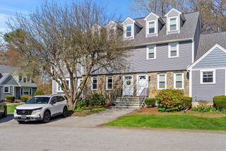 34 Merrimack Meadows Ln 34, Tewksbury, MA 01876