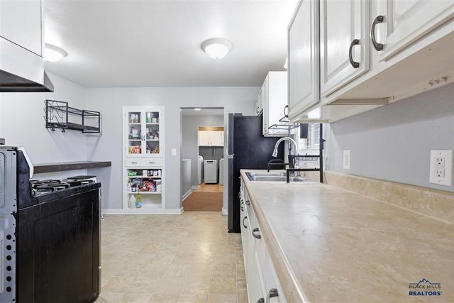420 E Watertown Street, Rapid City, SD 57701