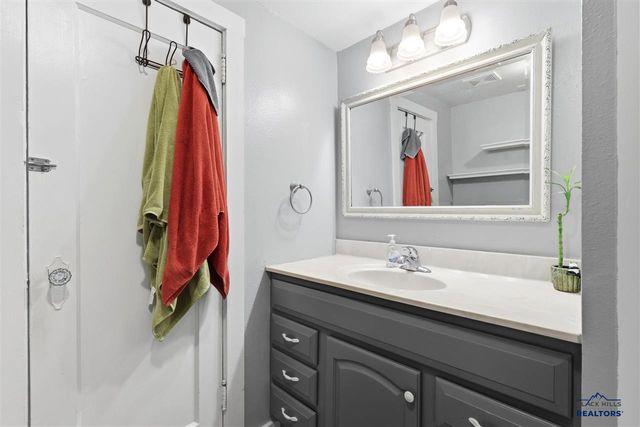420 E Watertown Street, Rapid City, SD 57701