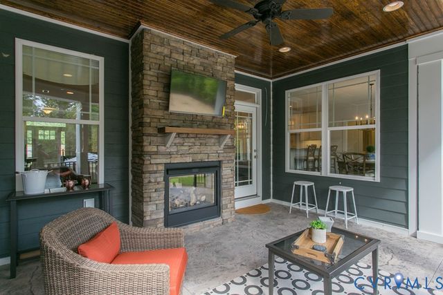 8961 Emily Jane Pl, Quinton, VA 23141