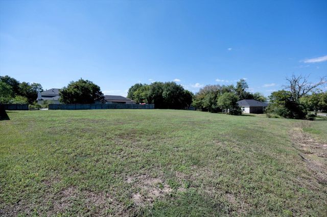12413 Pecan Drive, Willis, TX 77318