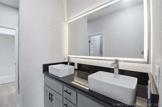 14255 S 4150 Road, Claremore, OK 74017