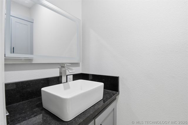 14255 S 4150 Road, Claremore, OK 74017