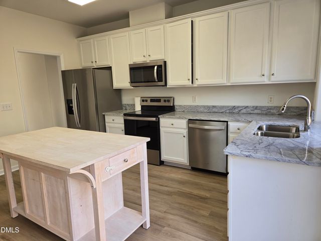 10432 Neland Street, Raleigh, NC 27614