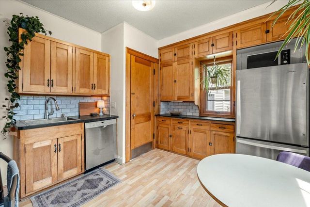 1388 Simpson Street, Saint Paul, MN 55108