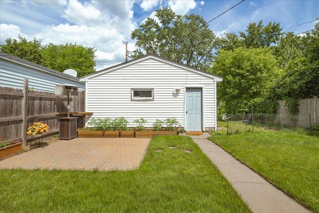 1388 Simpson Street, Saint Paul, MN 55108