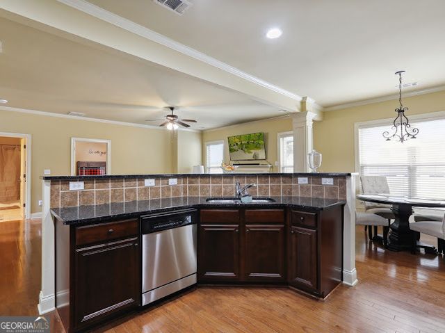 3541 Stoneleigh Walk, Lithonia, GA 30038