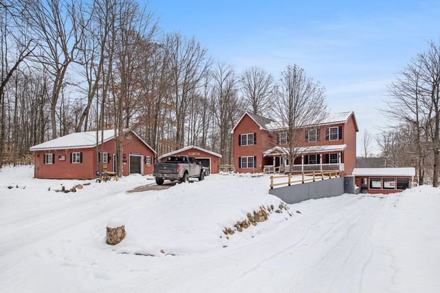 300 Bethany Drive, Hastings, MI 49058