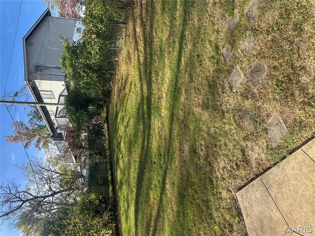 5331 Grove Avenue, St Louis, MO 63135