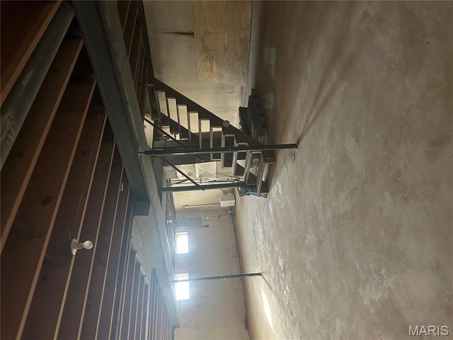 5331 Grove Avenue, St Louis, MO 63135