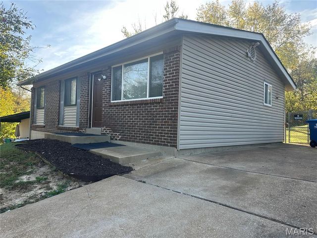 5331 Grove Avenue, St Louis, MO 63135