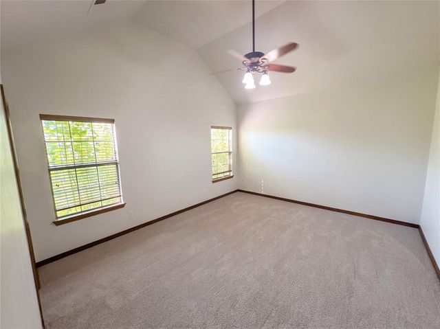 1919 E Kelsey Lane, Stillwater, OK 74075