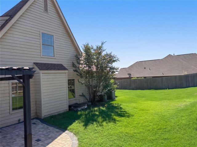 1919 E Kelsey Lane, Stillwater, OK 74075
