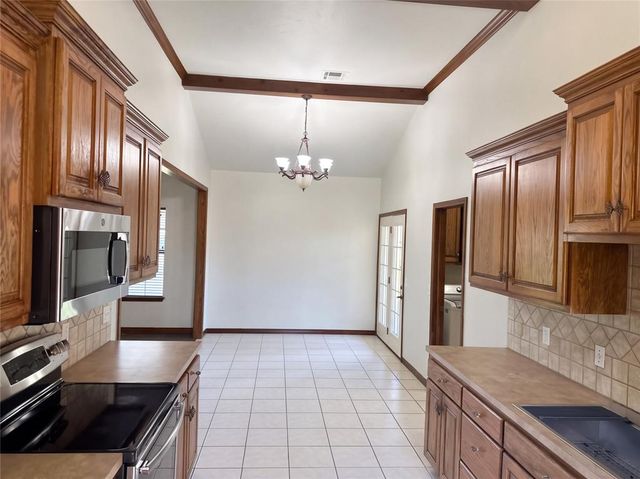 1919 E Kelsey Lane, Stillwater, OK 74075