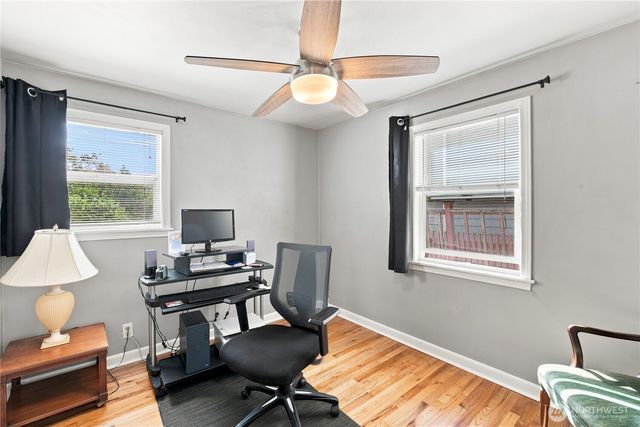 5920 39th Avenue SW, Seattle, WA 98136