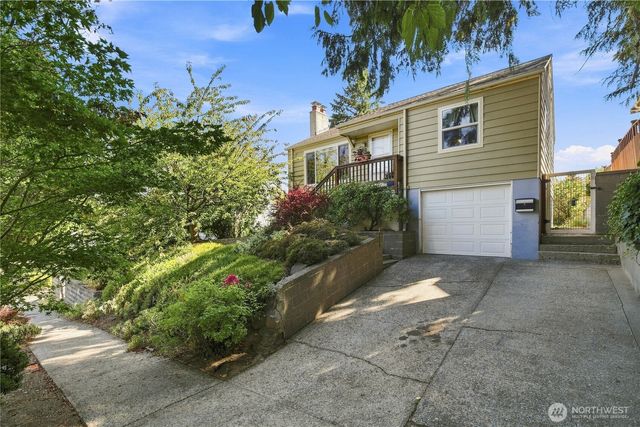 5920 39th Avenue SW, Seattle, WA 98136