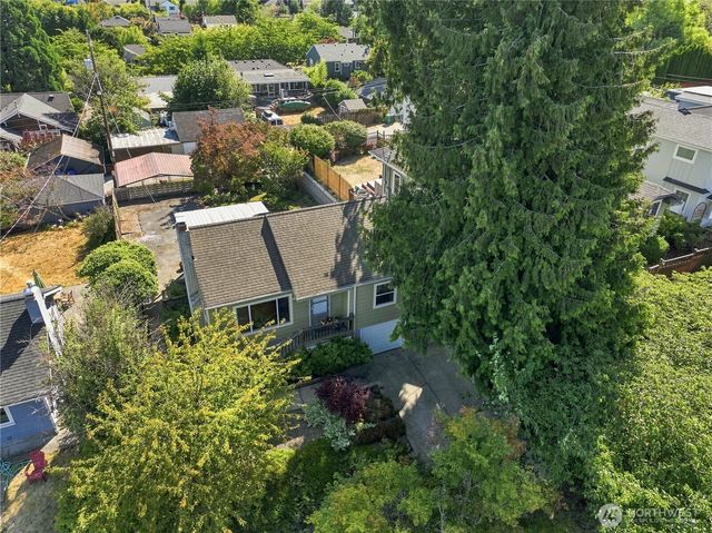 5920 39th Avenue SW, Seattle, WA 98136