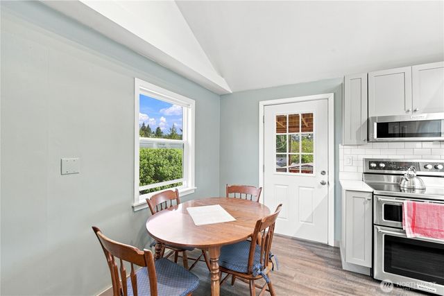 5920 39th Avenue SW, Seattle, WA 98136