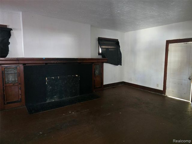 148 Winona Street, Highland Park, MI 48203