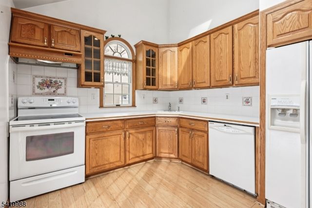 25 Morsell Pl, Old Bridge Twp., NJ 08857