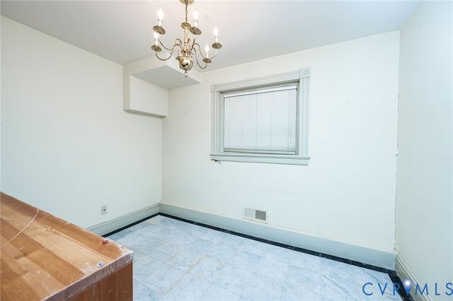 1748 S Sycamore St, Petersburg, VA 23805