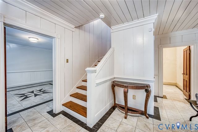 1748 S Sycamore St, Petersburg, VA 23805