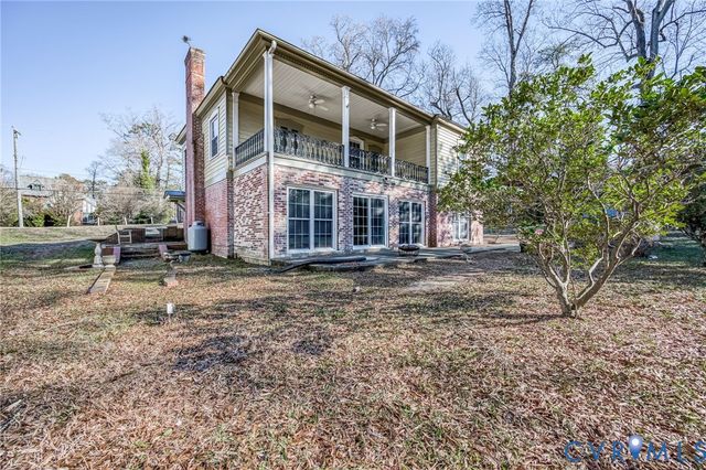 1748 S Sycamore St, Petersburg, VA 23805