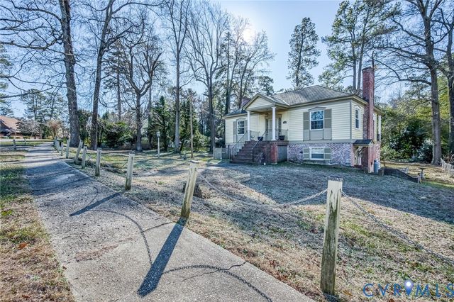 1748 S Sycamore St, Petersburg, VA 23805