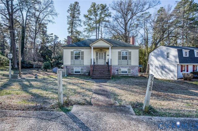 1748 S Sycamore St, Petersburg, VA 23805