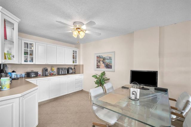 800 NE 195th Street 601, Miami, FL 33179