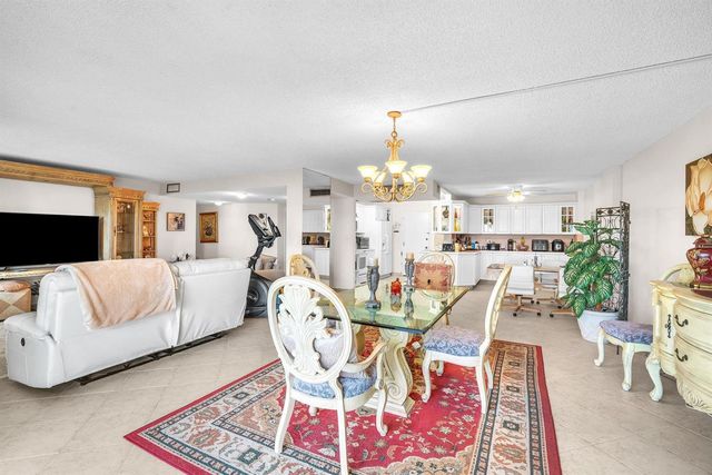 800 NE 195th Street 601, Miami, FL 33179