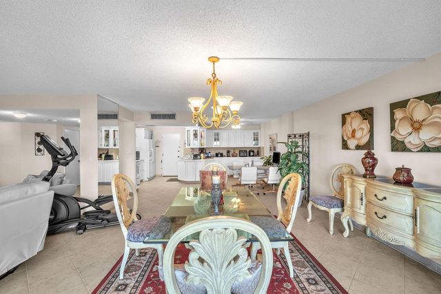 800 NE 195th Street 601, Miami, FL 33179