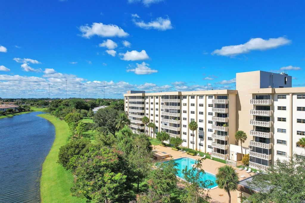 800 NE 195th Street 601, Miami, FL 33179