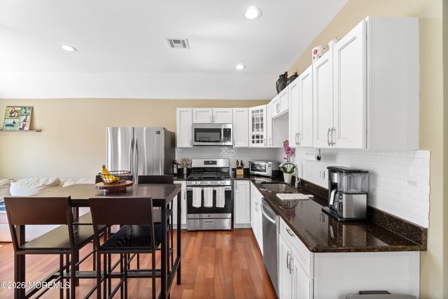 212 Atlantic Street, Keyport, NJ 07735