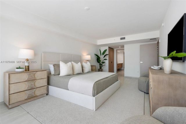 10281 W Bay Harbor Dr 505, Bay Harbor Islands, FL 33154