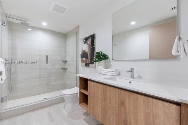 10281 W Bay Harbor Dr 505, Bay Harbor Islands, FL 33154