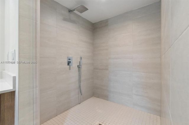 10281 W Bay Harbor Dr 505, Bay Harbor Islands, FL 33154