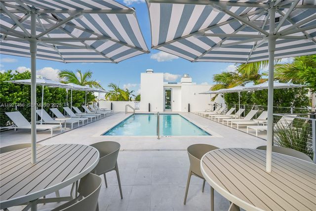 10281 W Bay Harbor Dr 505, Bay Harbor Islands, FL 33154