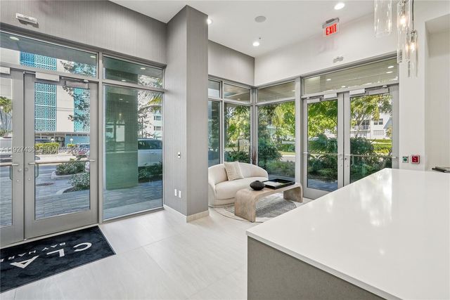 10281 W Bay Harbor Dr 505, Bay Harbor Islands, FL 33154