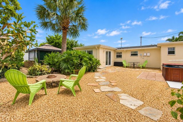 4711 PHOENIX AVENUE, Holiday, FL 34690