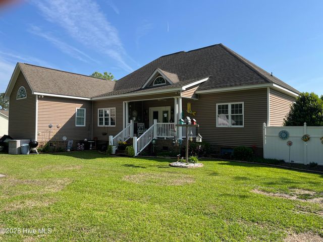 349 Barwick Drive, Washington, NC 27889