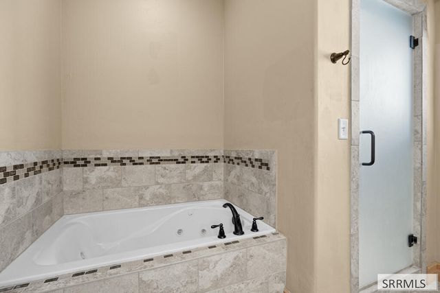 2612 Eastview Drive, Idaho Falls, ID 83401