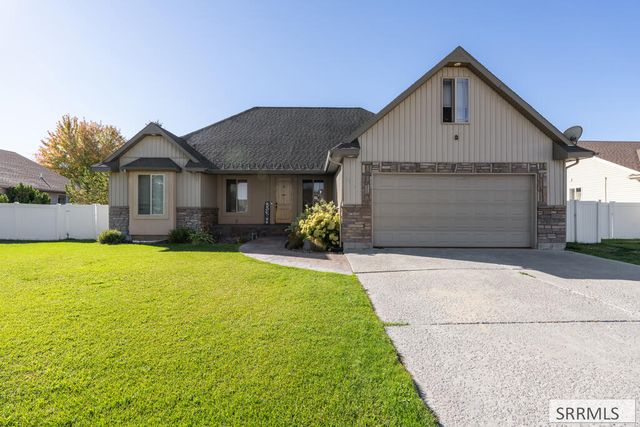 2612 Eastview Drive, Idaho Falls, ID 83401