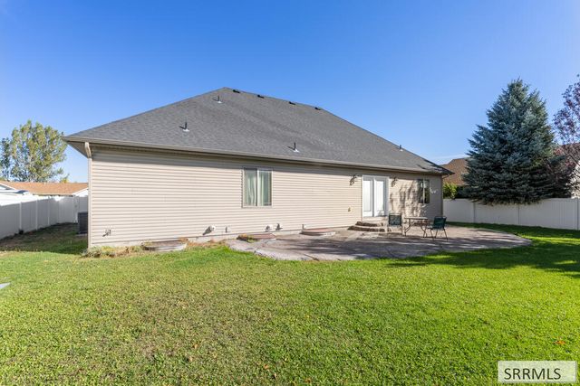 2612 Eastview Drive, Idaho Falls, ID 83401