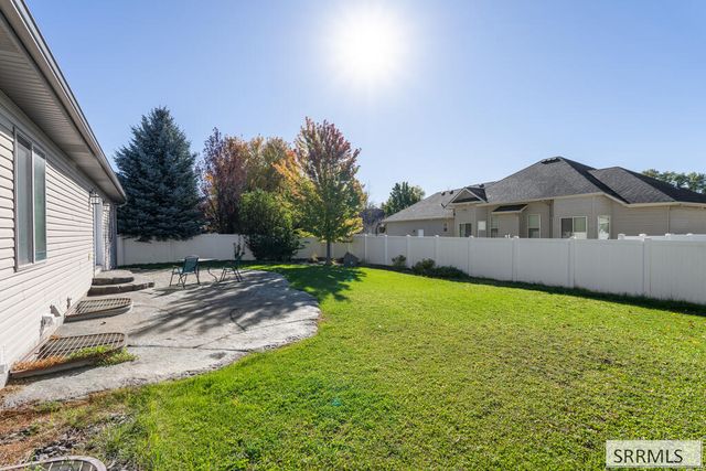 2612 Eastview Drive, Idaho Falls, ID 83401