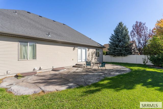2612 Eastview Drive, Idaho Falls, ID 83401