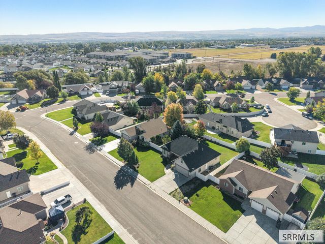 2612 Eastview Drive, Idaho Falls, ID 83401